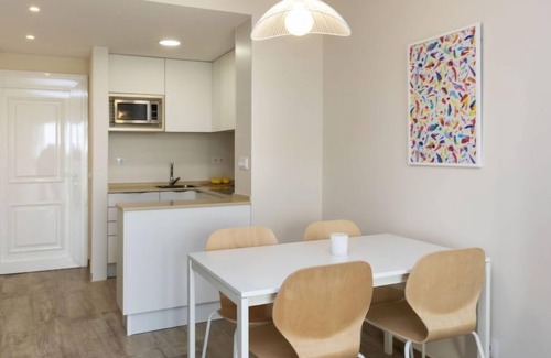 Miami Platja Apartamento | Apartamento los Pelicanos by Interhome