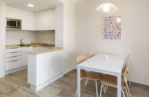 Miami Platja Apartamento | Apartamento los Pelicanos by Interhome