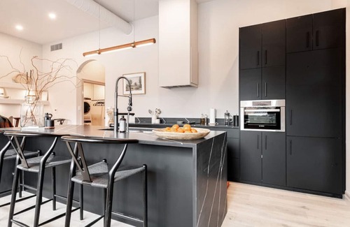 Stratford Apartamento | Lot 44: Wood Forbes Unit 5 (King + Fireplace)