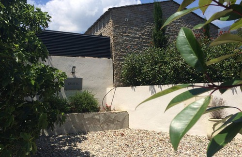 Erbalunga Casa | Un montón de encanto y comodidad para este granero de piedra corsera