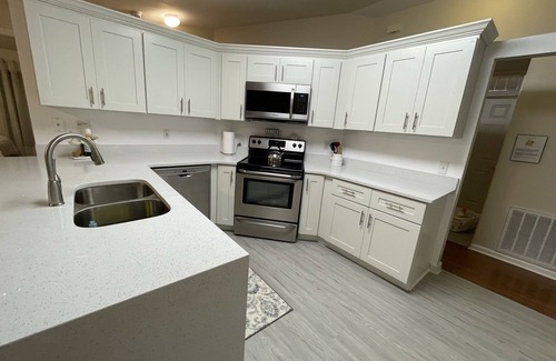 Crescent Lakes Casa | Mucha privacidad en un lago a 20 minutos de Disney con piscina privada y spa.