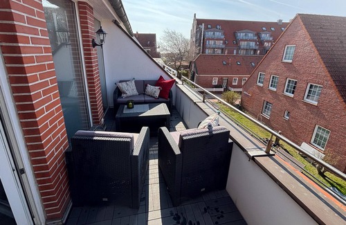 Juist Apartamento | Lots of space and three balconies - perfect for a family vacation on Juist!