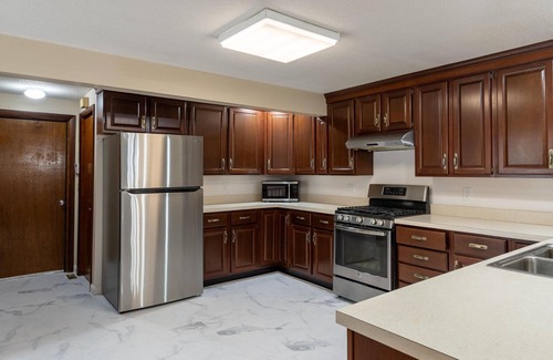 Cotuit Casa | Lots of space for a big family reunion, privacy, HEATED pool
