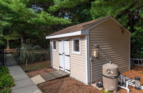 Cotuit Casa | Lots of space for a big family reunion, privacy, HEATED pool