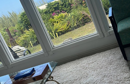 Nassau Casa | Lots of sunshine, cozy fresh air located in Nassau the Bahamas .ocean view