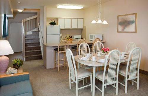 Wildwood Crest Hotel | Lotus Inn