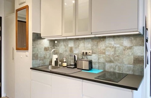 Zwierzyniec Apartamento | Lotus studio apartment - Compact. Stylish. Perfect for city explorers.