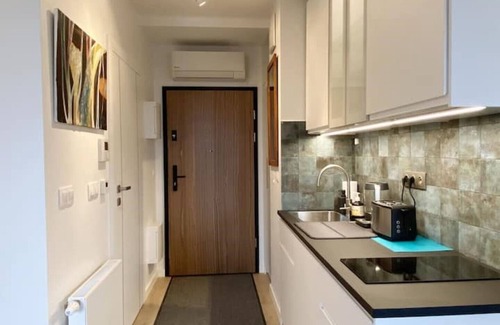 Zwierzyniec Apartamento | Lotus studio apartment - Compact. Stylish. Perfect for city explorers.