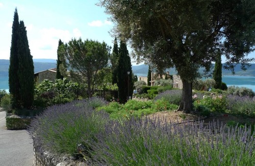 Sainte-Croix-du-Verdon Apartamento | Casa de pueblo con vistas impresionantes de Lac Ste Croix