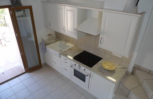 Sainte-Croix-du-Verdon Apartamento | Precioso estudio para 2/4 personas con terraza y vistas al lago.
