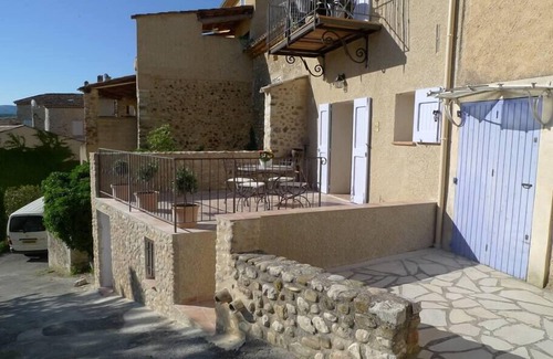 Sainte-Croix-du-Verdon Apartamento | Precioso estudio para 2/4 personas con terraza y vistas al lago.