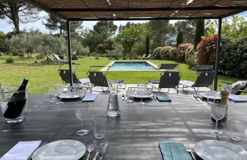 Est Casa | Lou Pantai, House, 5 bedrooms, 8 people, Pool, Large garden, 4km from AIX EN PROVENCE
