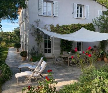 Est Casa | Lou Pantai, House, 5 bedrooms, 8 people, Pool, Large garden, 4km from AIX EN PROVENCE