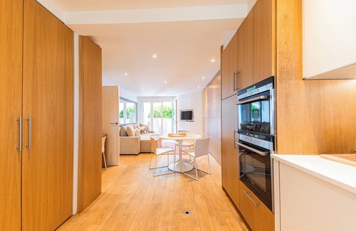 La Garde-Freinet Apartamento | Lou Paradou - Village, pool and parking
