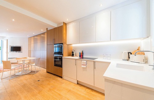 La Garde-Freinet Apartamento | Lou Paradou - Village, pool and parking