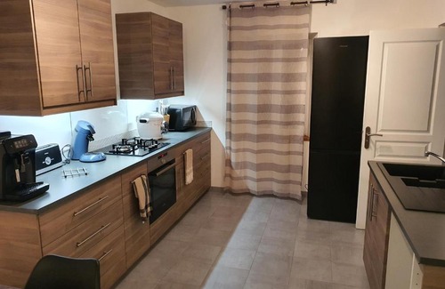 Villeneuve-sur-Yonne Casa | Loue chambre chez l'habitant