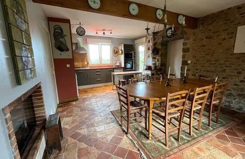 Bais Casa | Loue Maison Familiale, Gîte de 15 Personnes, 7 Chambres - Evron, Laval, Le Mans