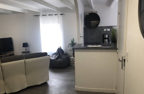 Kerherou Apartamento | Loue très bel app fabuleux spacieux lumineux deco modern 75 M2 100 M DU PORT