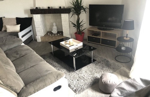 Kerherou Apartamento | Loue très bel app fabuleux spacieux lumineux deco modern 75 M2 100 M DU PORT