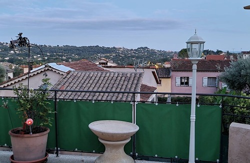 La Colle-sur-Loup Villa | Loue Villa 6 Couchages sur la Côte D'azur à 10 Minutes de la mer