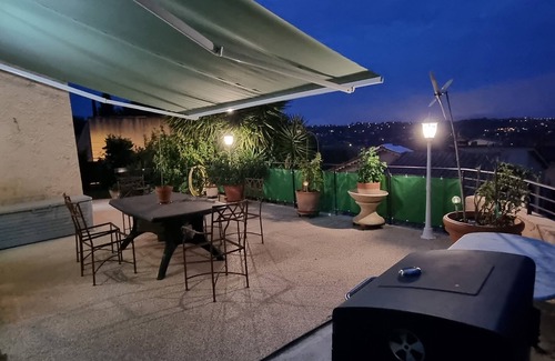 La Colle-sur-Loup Villa | Loue Villa 6 Couchages sur la Côte D'azur à 10 Minutes de la mer