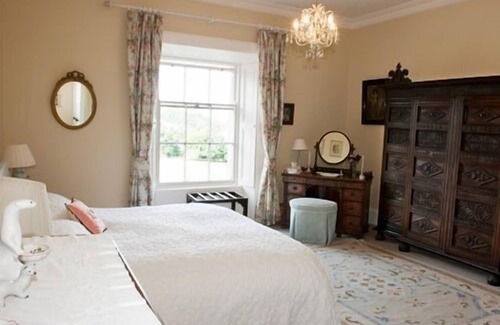 Collinstown Cama Y Desayuno | Lough Bawn House