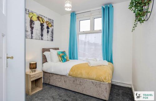 Luton Casa | Louisa's Stay