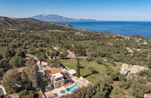 Skinaria Villa | Louiza - Luxury Stone Villa