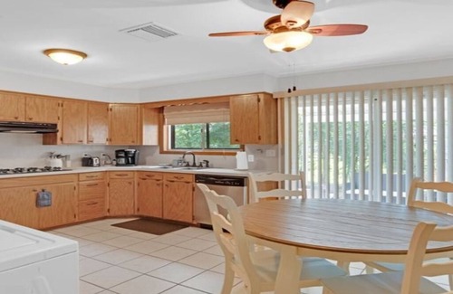 Bossier City Casa | Lounge on Logan | Sleeps 6 | Pet Friendly