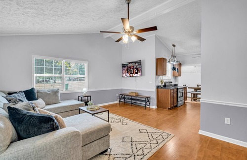 Columbus Casa | Lounging in Lowndes by OneHometown Getaways