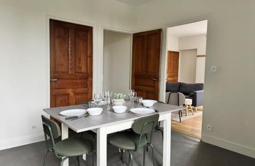 Luc-la-Primaube Apartamento | LOustal d Henri 3 chambres