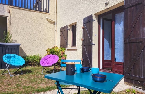 Merville-Franceville-Plage Apartamento | Bonito apartamento con jardín privado en Merville-Franceville, cerca de la playa y comercios