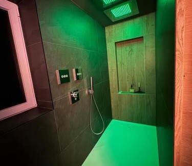 Bischoffsheim Apartamento | Love industrie & spa - Suite Romantique en Alsace - Spa privatif et garage