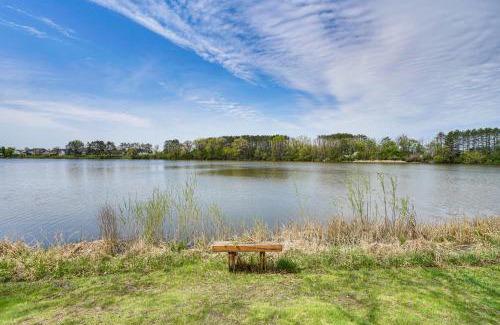 New Richmond Casa | Love Lake Retreat with Hot Tub in New Richmond!