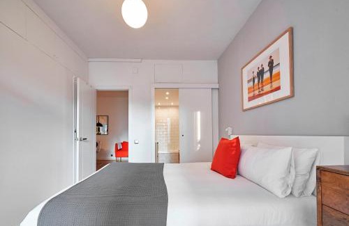 el Fort Pienc Apartamento | Love Local Life Near Sagrada Familia by MyRentalHost