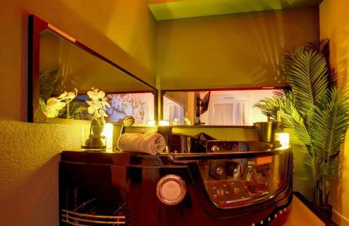 Aucamville Apartamento | Love Room - Balnéo - Insolite- Détente