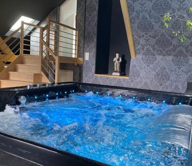 Loguivy Casa | Love Room
