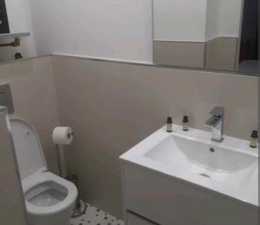 Tremblay-en-France Hotel | Love Room Glamour
