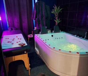Conde-sur-Noireau Apartamento | Love Room la Vida