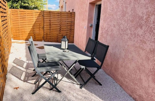 Puget-sur-Argens Apartamento | Love Room Merveille Suites Avec Jacuzzi
