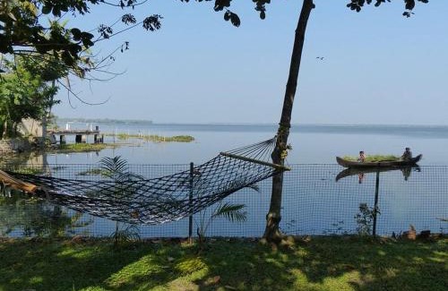 Andhakaranazhy Casa | Lovedale Lakeside Homestay