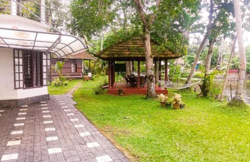 Andhakaranazhy Casa | Lovedale Lakeside Homestay