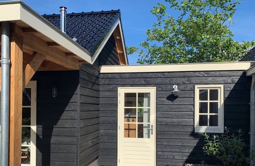 Uitgeest Cabaña | "LoveLee Too", holiday cottage close to Amsterdam, Haarlem, Alkmaar, sleeps 4+1