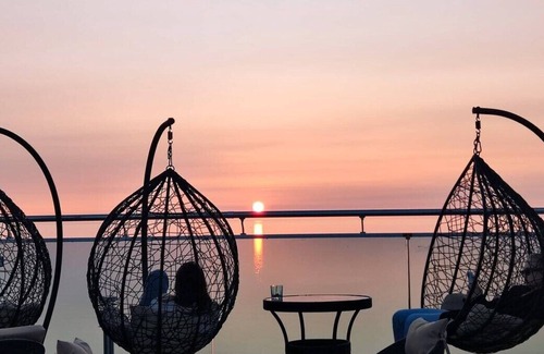 mtatsminda Apartamento | Loveliest Studio in Batumi with Terrace