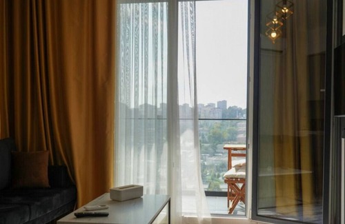 Bagcilar Apartamento | Lovely 1+1 Apartment w/Terrace near MaIl of IST