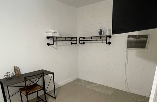 Orlando Apartamento | Lovely 1 - amazing studio unit free parking