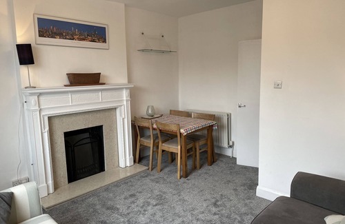 Trinity Apartamento | Lovely 1 bed flat in quiet Wimbledon