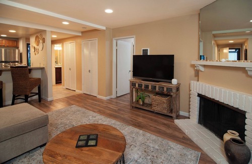 La Jolla Village Condominio | Lovely 1-bedroom condo in San Diego/La Jolla-close to UCSD