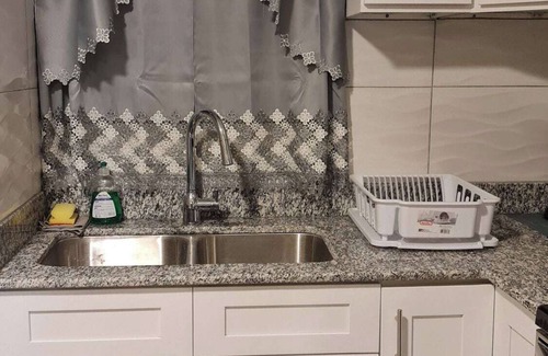 Eastwood Park Condominio | Lovely 1-bedroom condo in centrally located area