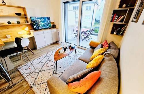 Cessange Apartamento | Lovely 1 bedroom flat with terrace